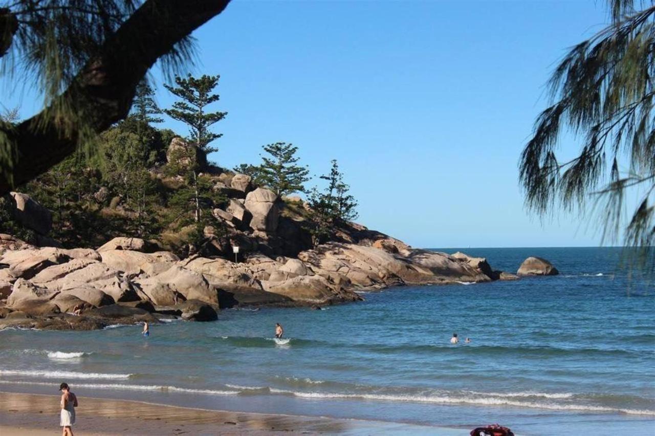 อมารู ออน มันฑะเลย์ โฮเต็ล Hotel Nelly Bay ภายนอก รูปภาพ