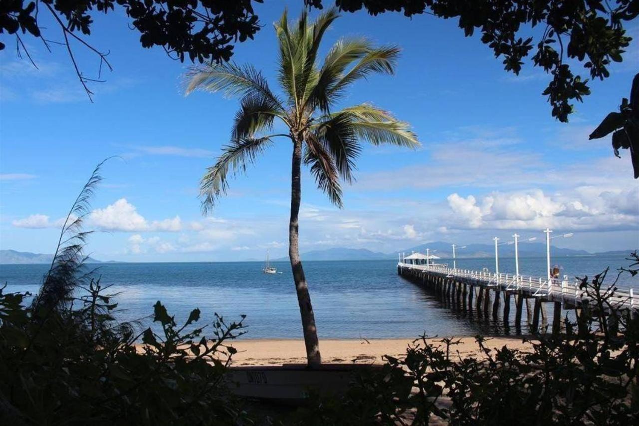 อมารู ออน มันฑะเลย์ โฮเต็ล Hotel Nelly Bay ภายนอก รูปภาพ